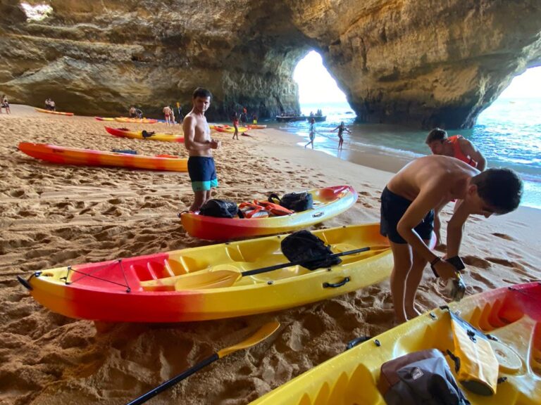 Benagil Kayaks Tours: Embark on an unforgettable adventure in a Benagil Kayak Tour. Our experienced team will guide you through the mesmerizing Algarve coastline, revealing hidden caves known only to locals. Prepare for an exhilarating kayak journey as we explore small and large caves, immersing ourselves in the natural wonders of this stunning region.